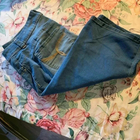 Jean Skirt Size 11 - Picture 2 of 8